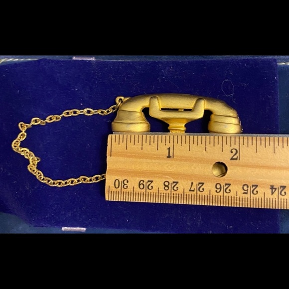 Vintage JJ PHONE BROOCH - Picture 2 of 4